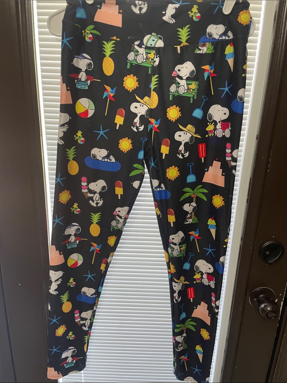 Women’s Black Snoopy Print Leggings